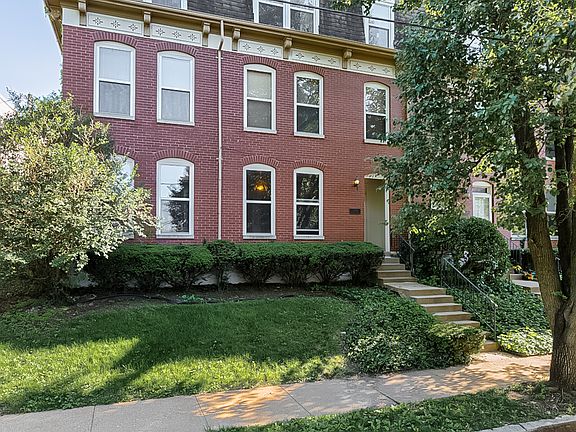 4th image of 2310 Rutger St #10E