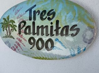 900 Coconut Cir E, Naples, FL 34104