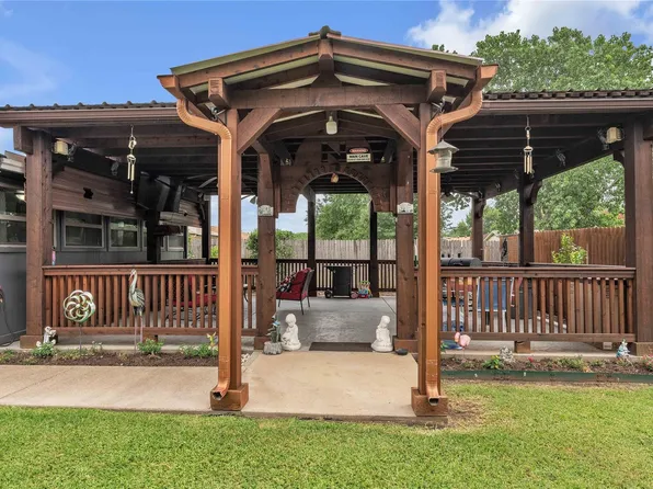 7613 Clover Ln, Watauga, TX 76148