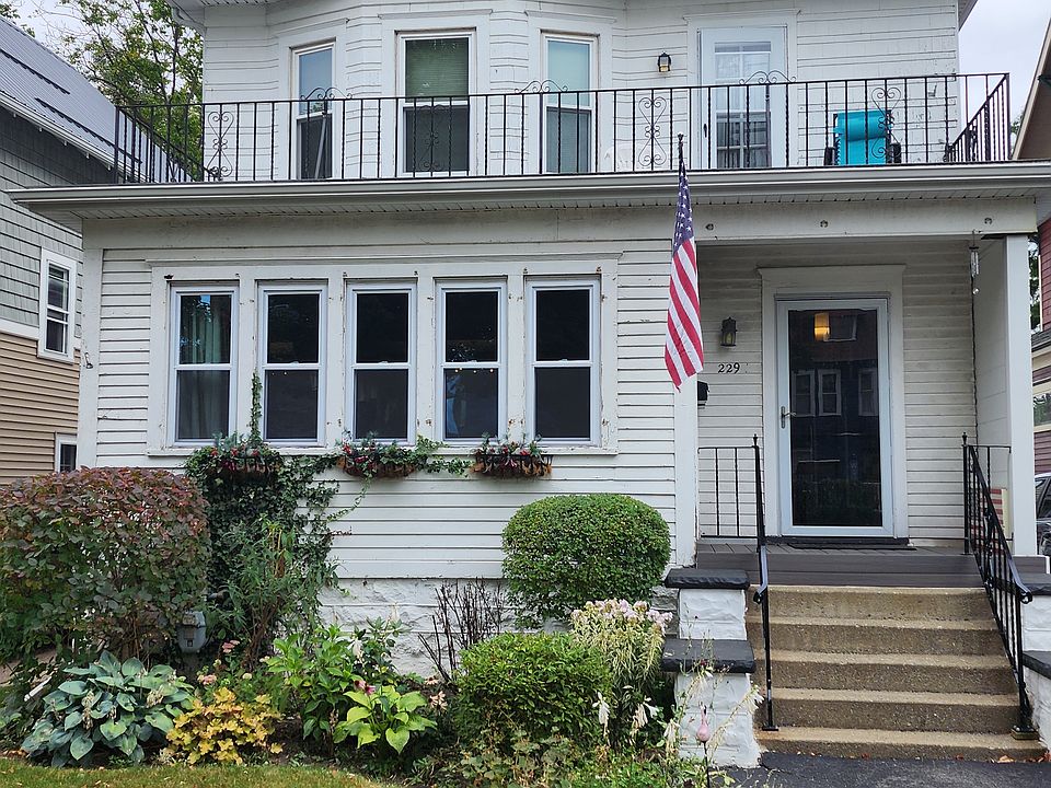 1st image of 229 Saranac Ave Unit 1