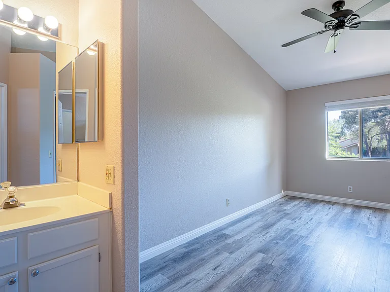 448 Tava Ln — Photo 19