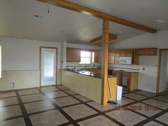 5th image of 226 Clayton Dr