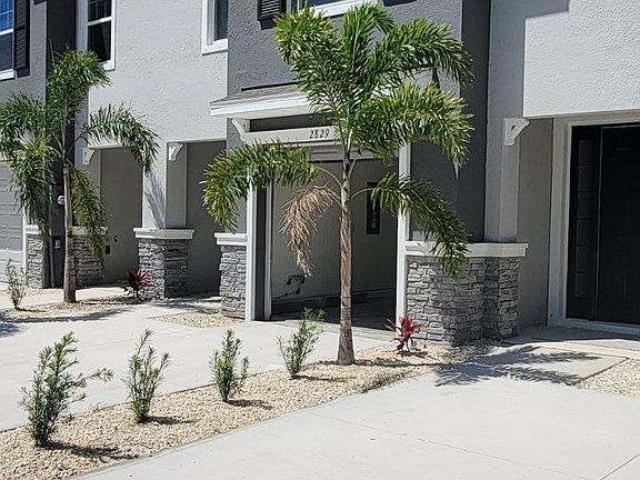 3rd image of 2829 Midnight Pearl Dr