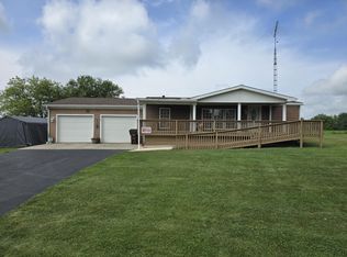 518 S Main St, Waldron, MI 49288