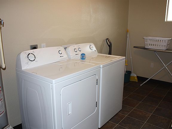 4th image of 400 Nelson Ave APT 1106