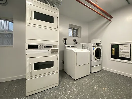 Rented by Corcoran | media 23