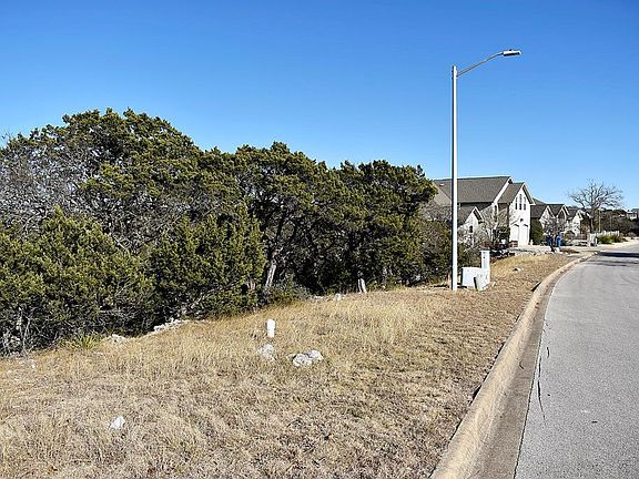 2nd image of 2113 Summit Crest Dr