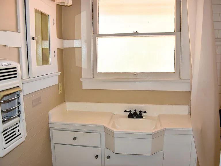169 N Harwood St — Photo 47