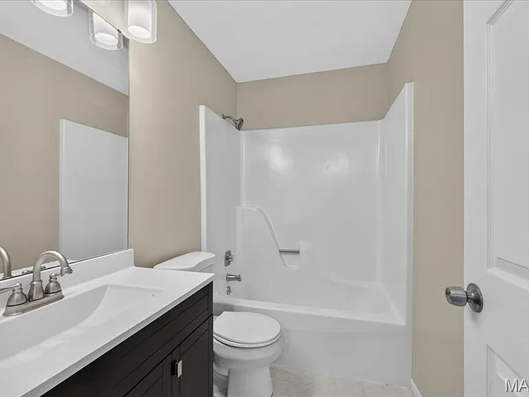 61 Park Charles Blvd S #C — Photo 15