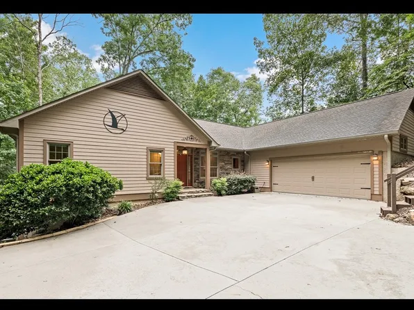 3 Navigator Ct, Salem, SC 29676