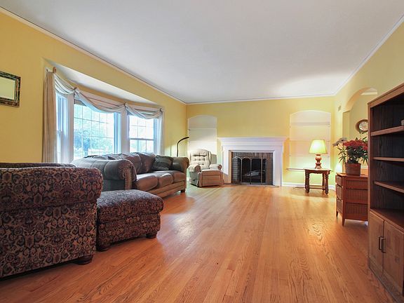 2nd image of 8123 Long Ave