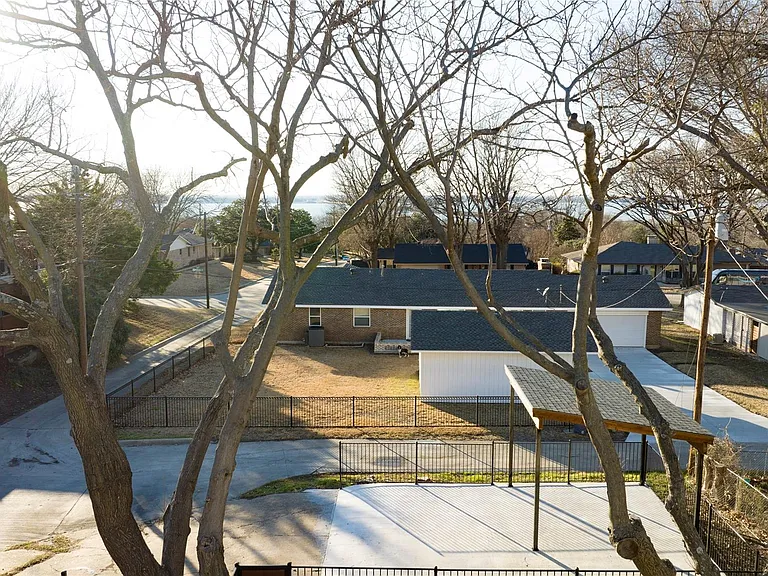 508 Whittle Way — Photo 38