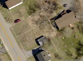 1 Pleasant City St #21, Saint John, NB E2J1E7