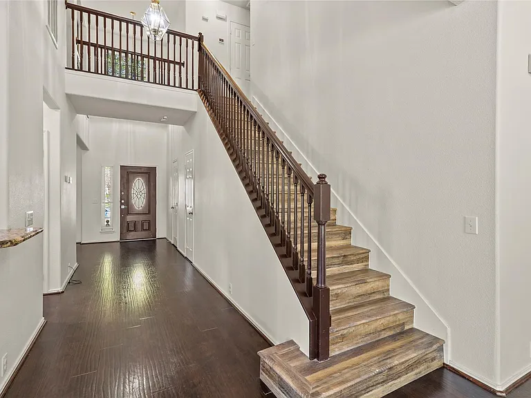 20510 Pioneer Bend Ct — Photo 12