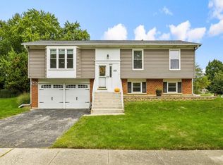 505 Whitehall Way, Bolingbrook, IL 60440