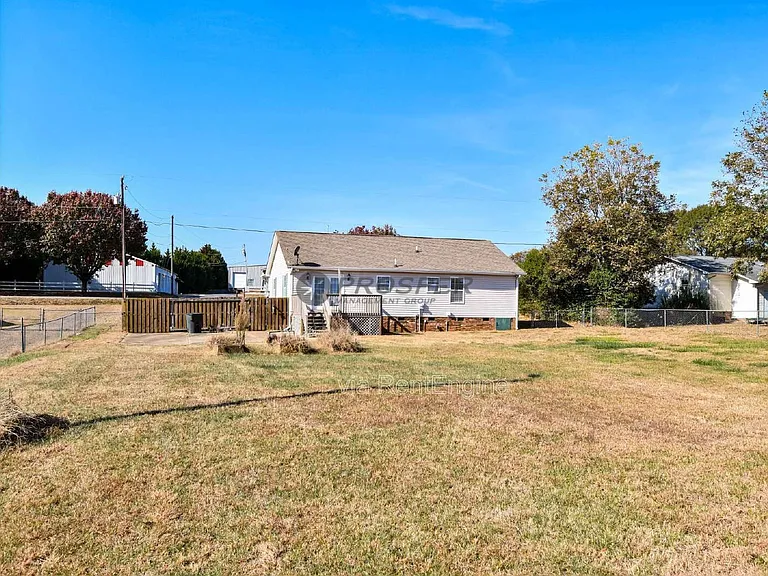 1082 Hampton Rd — Photo 35