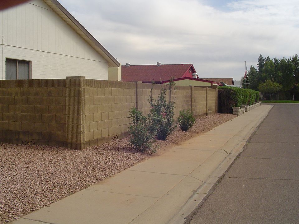 1st image of 7425 W Columbine Dr