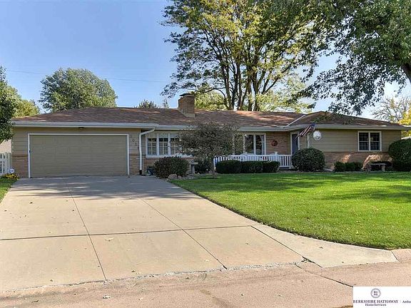 3rd image of 3023 S 105th Ave