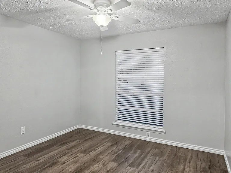 4211 Falcon Meadow Dr — Photo 13