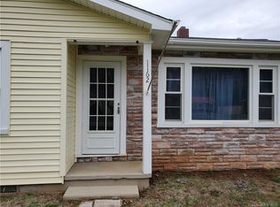 1162 Sulphur Springs Rd, Waynesville, NC 28786