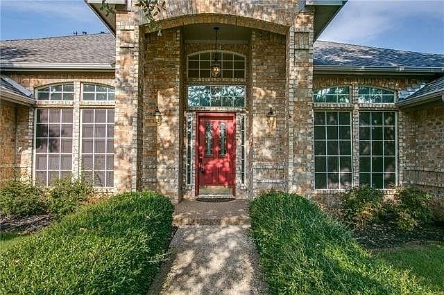 1st image of 6005 Garwood Cir