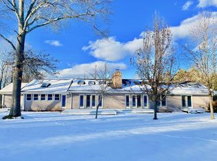 138 Hoppin Hill Ave, North Attleboro, MA 02760