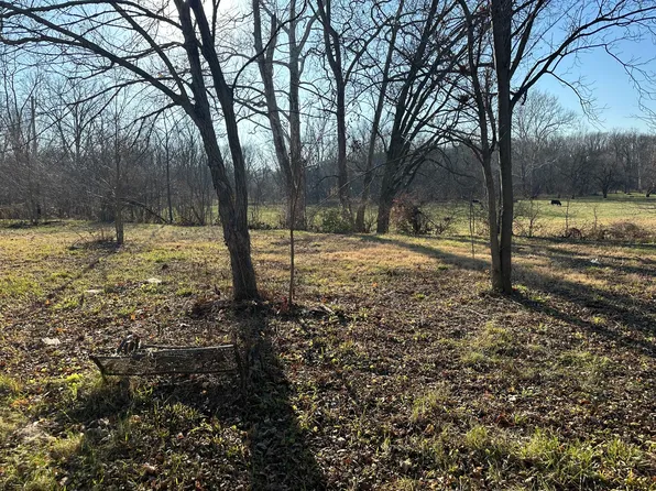 86 E Stone Bluff Rd, Veedersburg, IN 47987