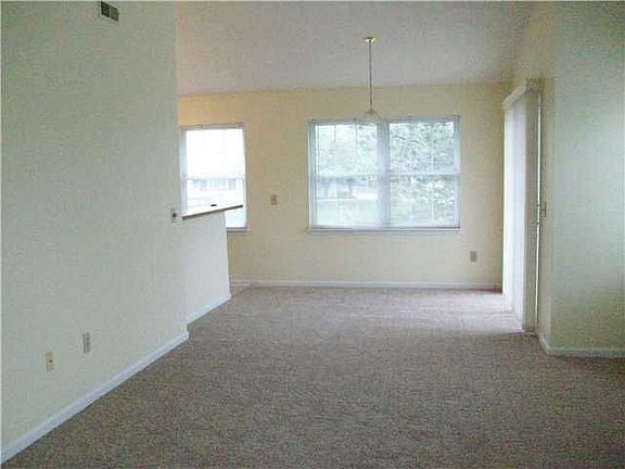 5th image of 8101 Crook Dr N