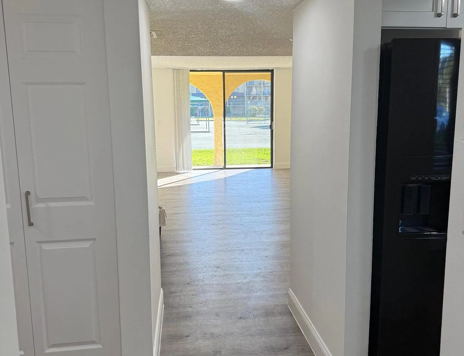 2786 Tennis Club Dr — Photo 3