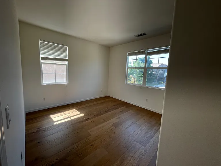 5482 Benttree Way — Photo 12