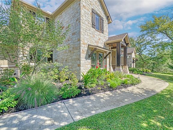 4th image of 17361 Makawee Ct