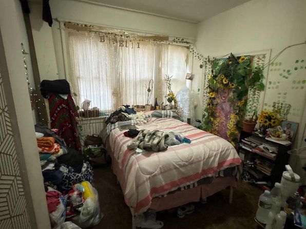 philadelphia-pennsylvania-165331045 picture