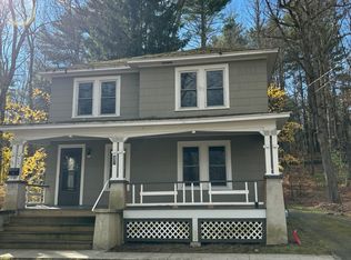 321 Rowe St, Hawley, PA 18428