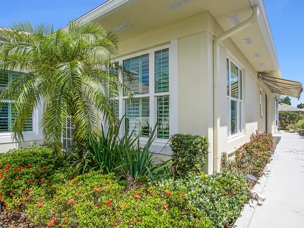 253 NW Bentley Circle, Port St Lucie, FL 34986