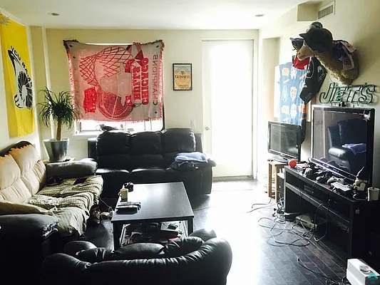 Rented by EXR | media 16