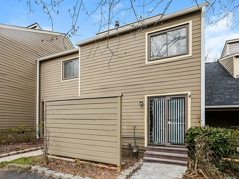 3125 Windbluff Dr — Photo 6