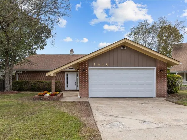 1416 Planting Ct, Virginia Beach, VA 23453