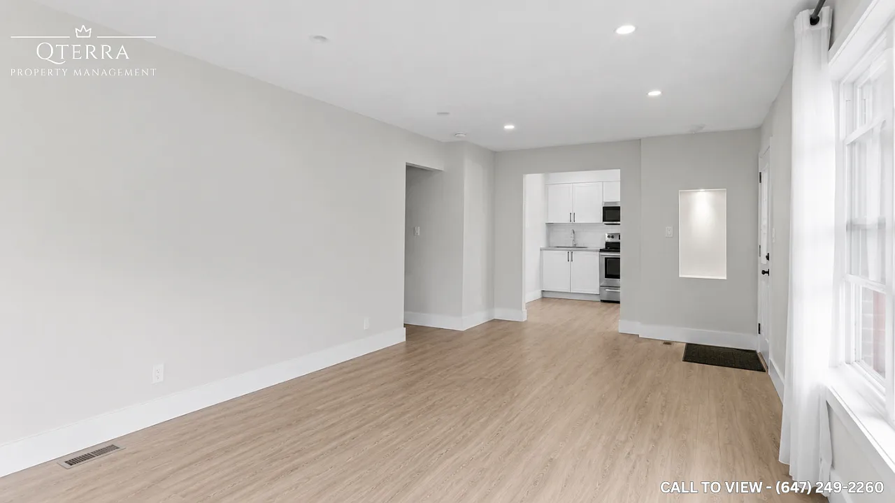 3 bed, 1100 sqft, $2,395 — Photo 3