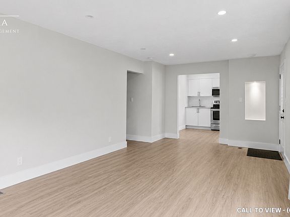 3rd image of 99 Wellington St E #1