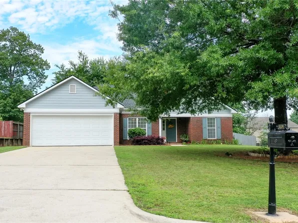 3506 Village Creek Ct, Opelika, AL 36801