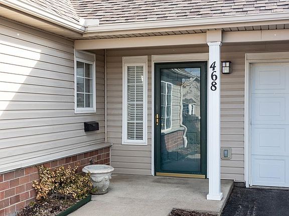 2nd image of 468 Lancaster Ct