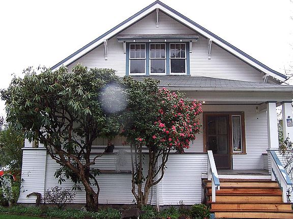 2011 - pre renovation/paint