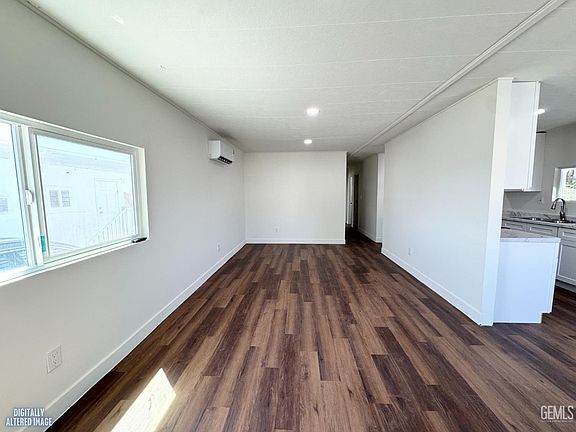 4th image of 801 Schipper St #46