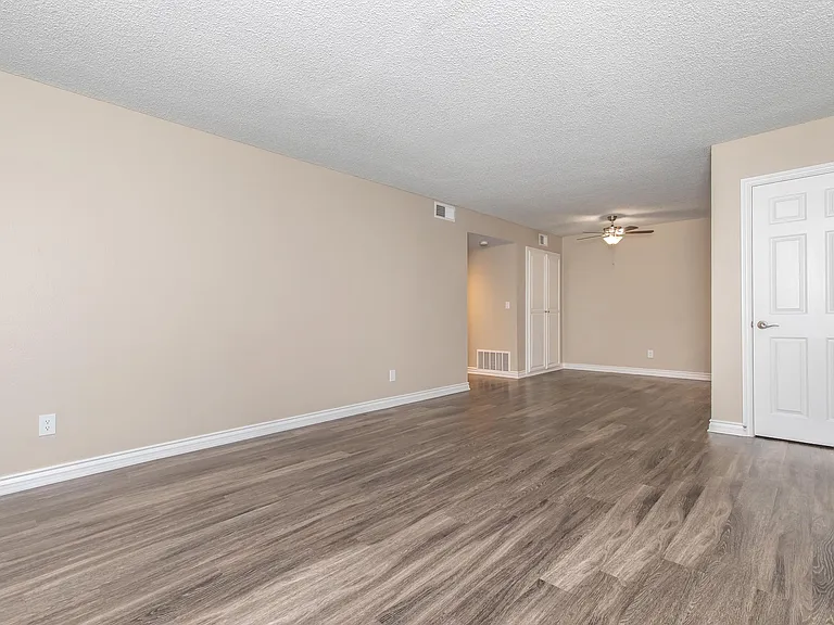 Mosaic Apartment Homes — Photo 29
