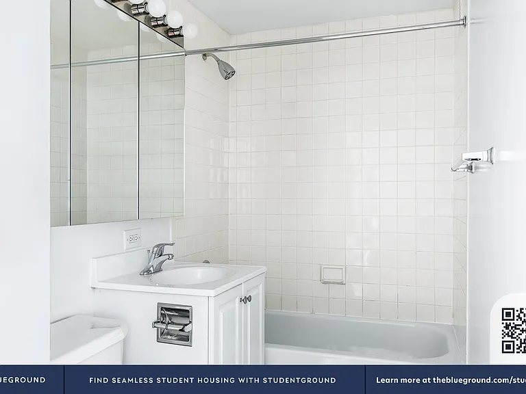 360 W 34th St #12W — Photo 11