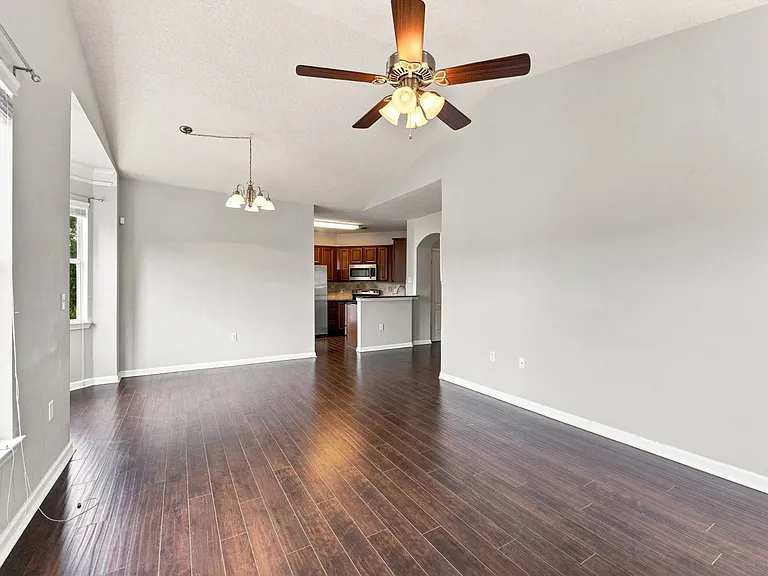10436 Villa View Cir — Photo 9