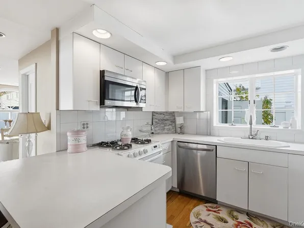 163-15 84th Street image 9 of 32