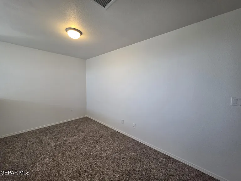 7517 Red Cedar Dr — Photo 13