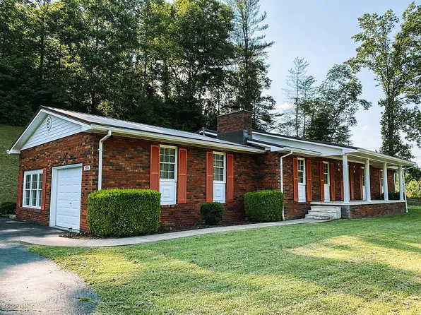 2893 State Highway 292 W, Belfry, KY 41514