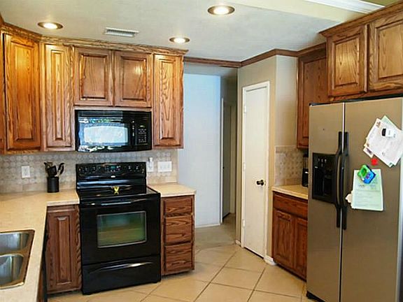 5th image of 3401 Buena Vista Cir